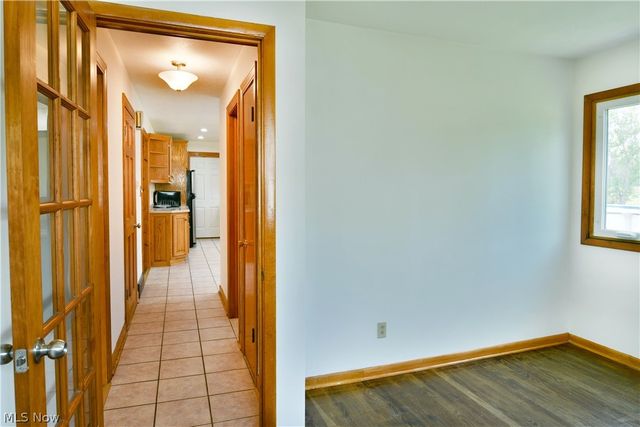 1393 Sunnyfield Avenue NW, Warren, OH 44481