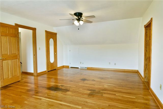 1393 Sunnyfield Avenue NW, Warren, OH 44481