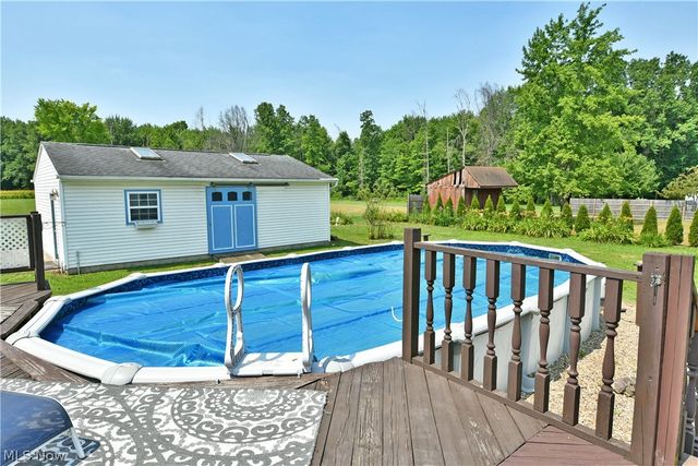 1393 Sunnyfield Avenue NW, Warren, OH 44481