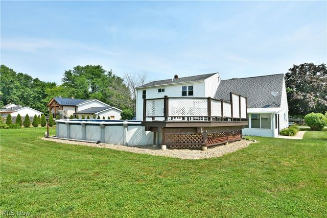 1393 Sunnyfield Avenue NW, Warren, OH 44481