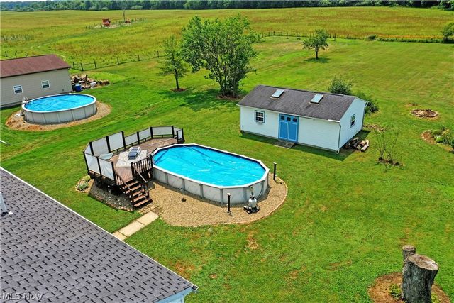 1393 Sunnyfield Avenue NW, Warren, OH 44481