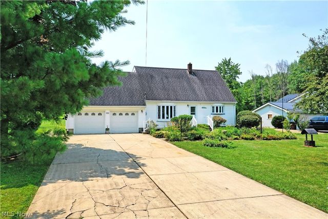1393 Sunnyfield Avenue NW, Warren, OH 44481