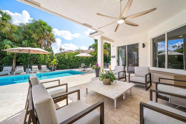 10317 Oak Meadow Lane, Lake Worth, FL 33449