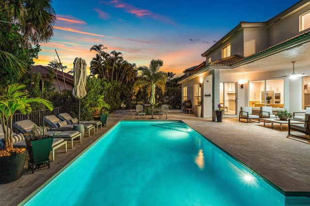 10317 Oak Meadow Lane, Lake Worth, FL 33449