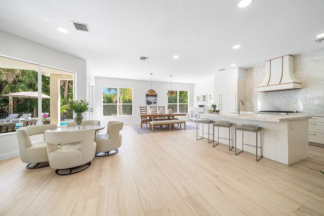 10317 Oak Meadow Lane, Lake Worth, FL 33449