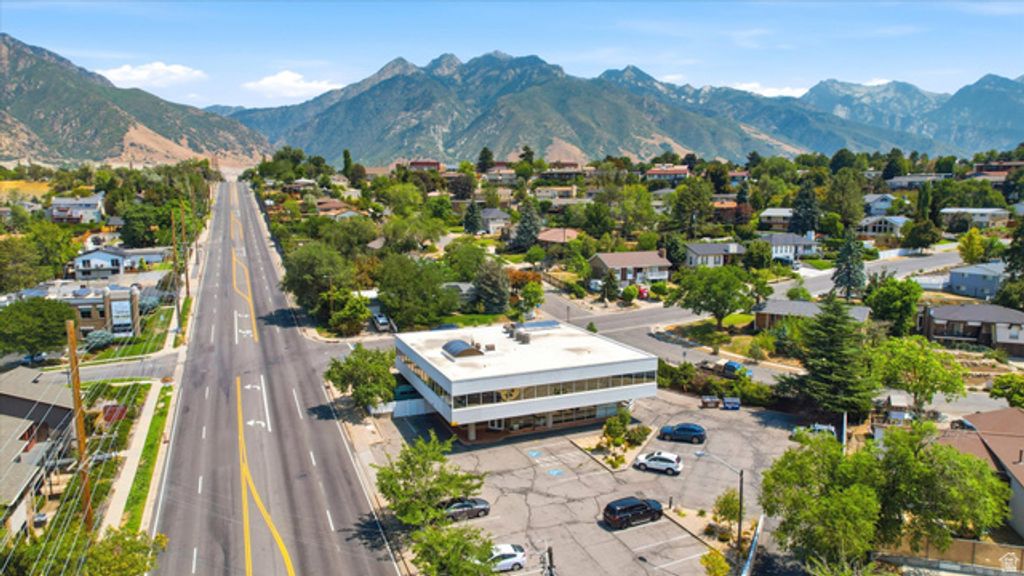 2450 E FORT BLVD, Cottonwood Heights, UT 84121 — photo 2