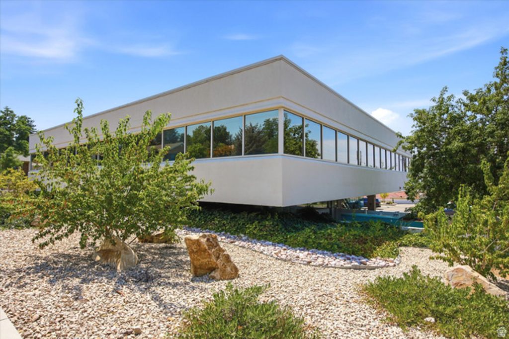 2450 E FORT BLVD, Cottonwood Heights, UT 84121 — photo 4