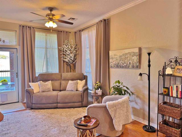 509 NW Fairway Villa PL Unit 3, Lawton, OK 73505