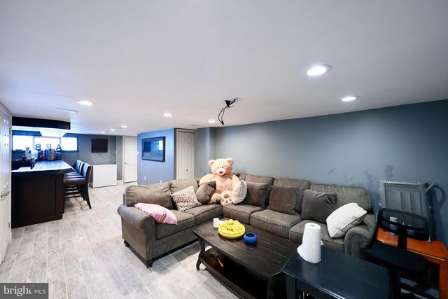 2826 MAGEE AVE, Philadelphia, PA 19149