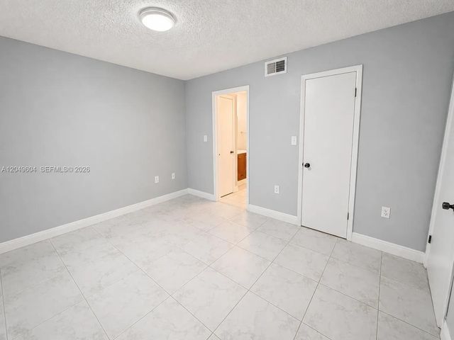 15560 SW 104th TER 611, Miami, FL 33196