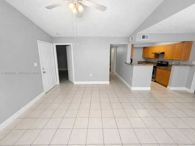 15560 SW 104th TER 611, Miami, FL 33196