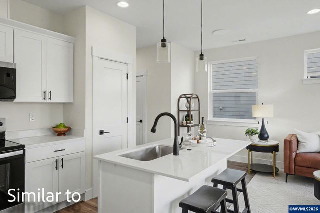 2598 Promise Wy, Lebanon, OR 97355