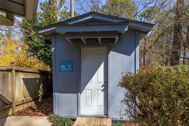 2393 Flintlock Drive, Smoke Rise, GA 30087