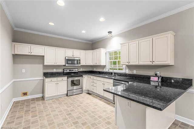 7088 Orchard Path Drive, Clemmons, NC 27012