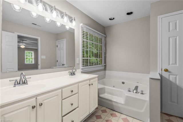 7088 Orchard Path Drive, Clemmons, NC 27012