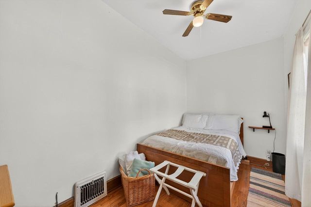 925 Lincoln AVENUE, Milwaukee, WI 53207