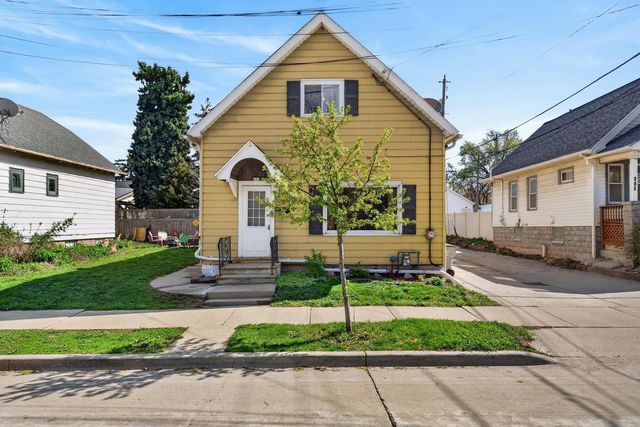 925 Lincoln AVENUE, Milwaukee, WI 53207