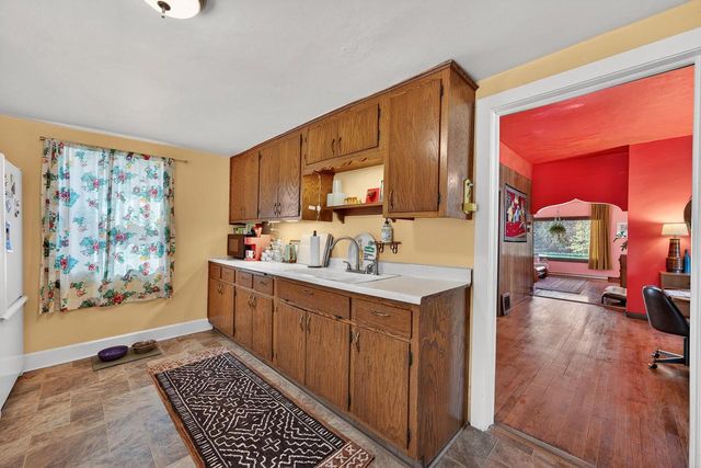 925 Lincoln AVENUE, Milwaukee, WI 53207