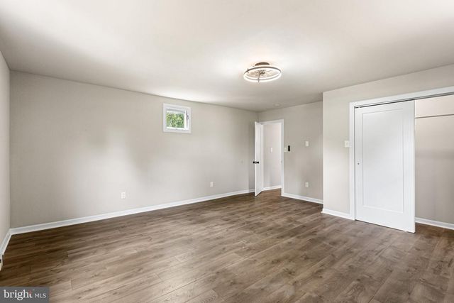65 MACARTHUR AVE, Franklinville, NJ 08322