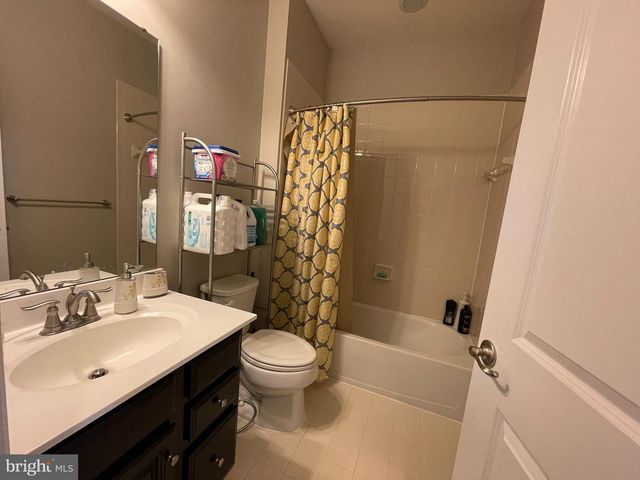 22421 SWEETSPIRE DR, Clarksburg, MD 20871