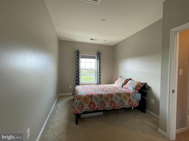 22421 SWEETSPIRE DR, Clarksburg, MD 20871