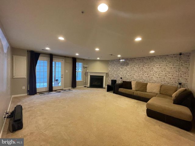 22421 SWEETSPIRE DR, Clarksburg, MD 20871