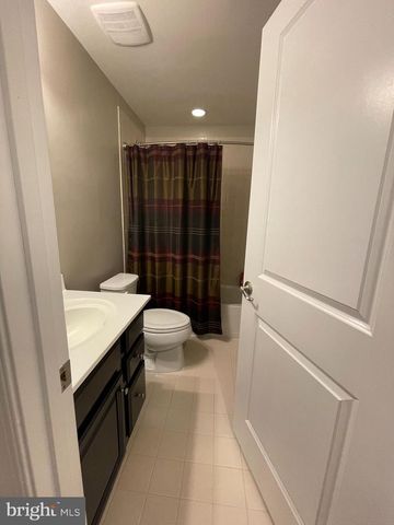 22421 SWEETSPIRE DR, Clarksburg, MD 20871