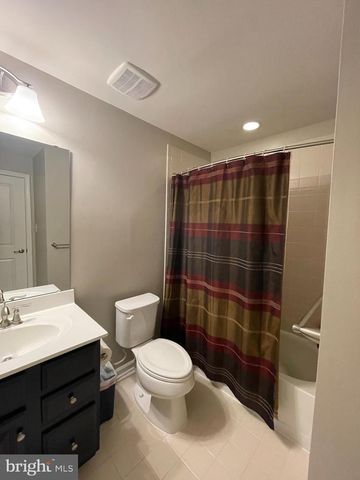 22421 SWEETSPIRE DR, Clarksburg, MD 20871