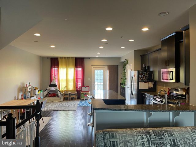 22421 SWEETSPIRE DR, Clarksburg, MD 20871