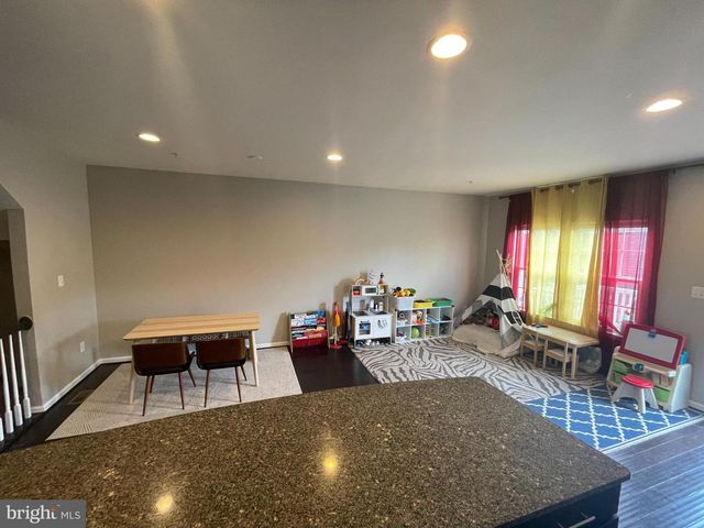 22421 SWEETSPIRE DR, Clarksburg, MD 20871