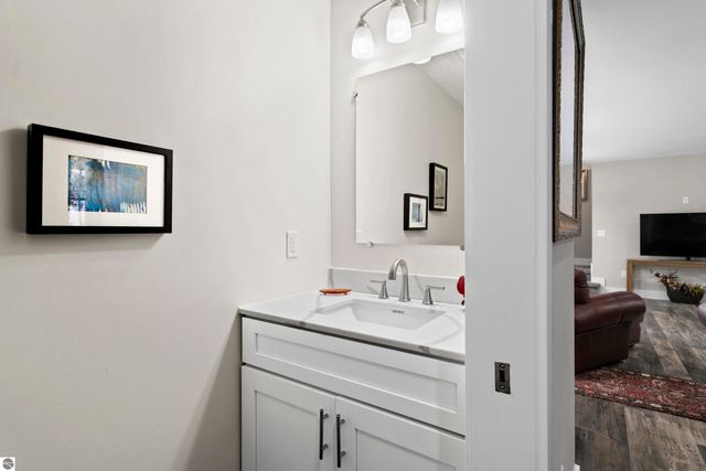 2757 Fashion Avenue, Interlochen, MI 49643