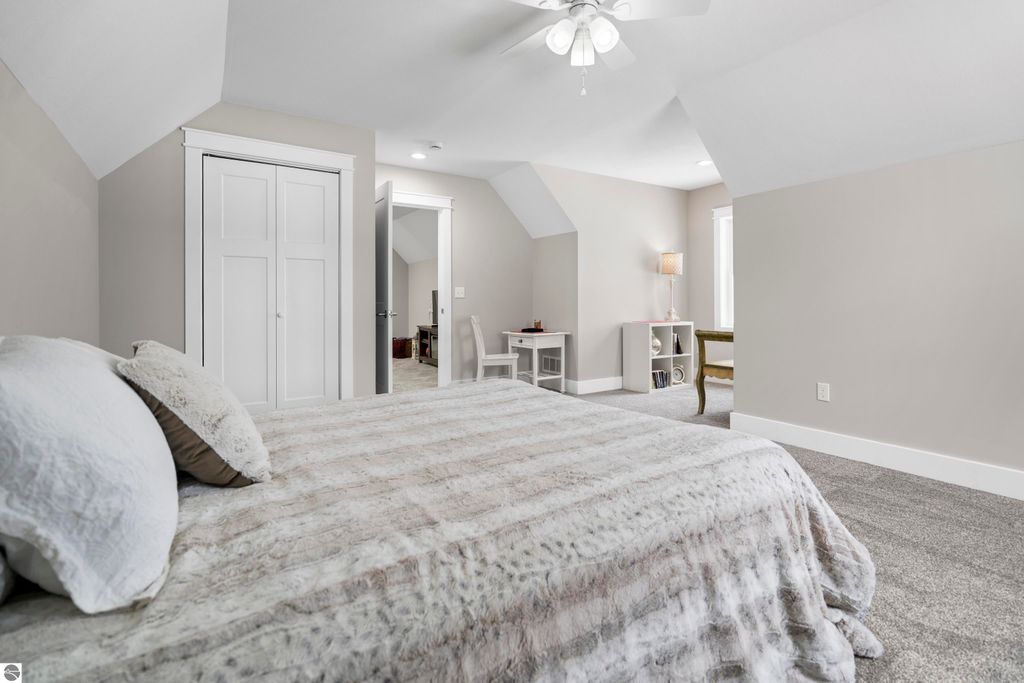 Image 14 of property listing at 2757 Fashion Avenue, Interlochen, MI 49643