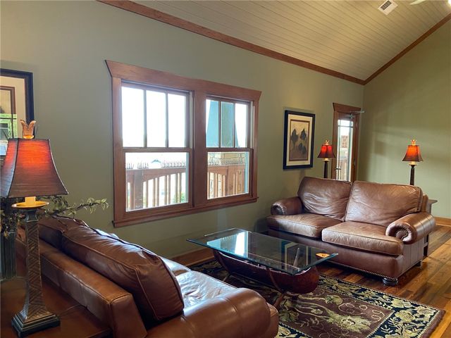 713 Harts Cove Way, Seneca, SC 29678