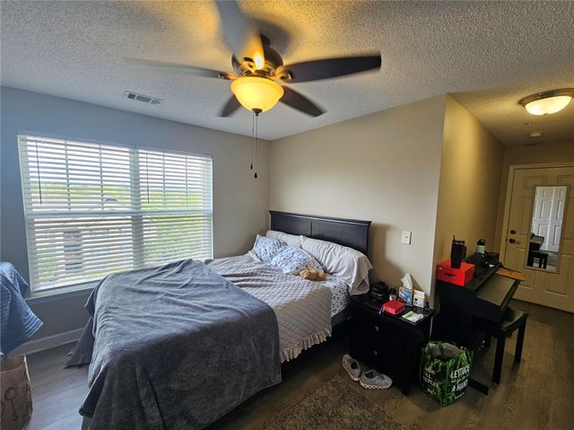 713 Harts Cove Way, Seneca, SC 29678