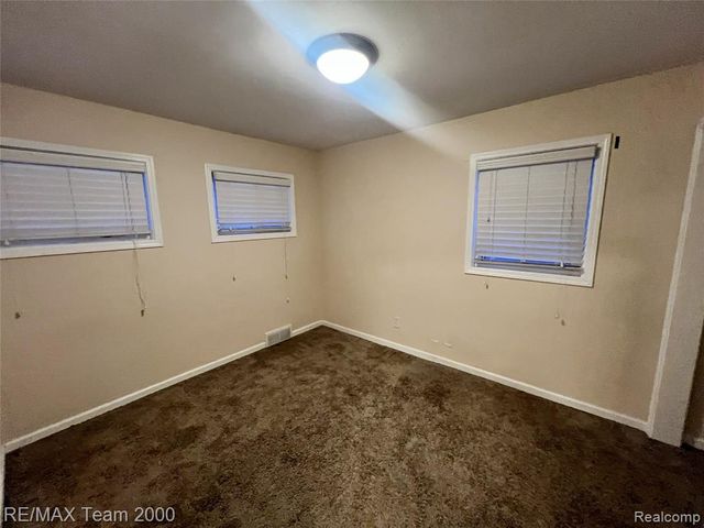 29069 Grandon Street, Livonia, MI 48150