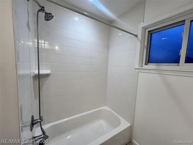 29069 Grandon Street, Livonia, MI 48150