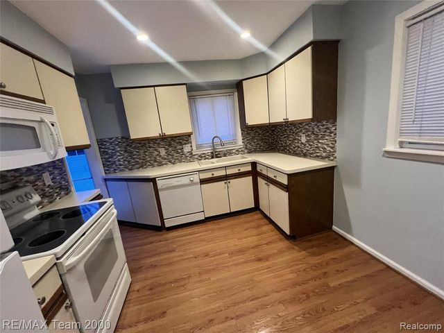 29069 Grandon Street, Livonia, MI 48150