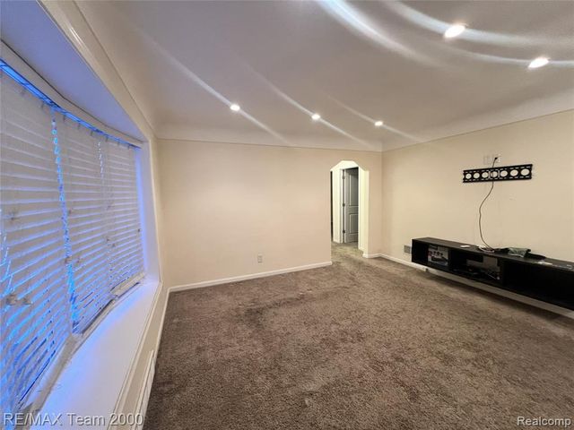 29069 Grandon Street, Livonia, MI 48150