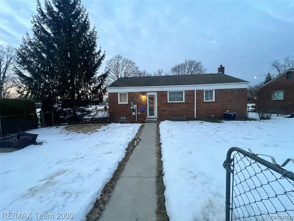 29069 Grandon Street, Livonia, MI 48150