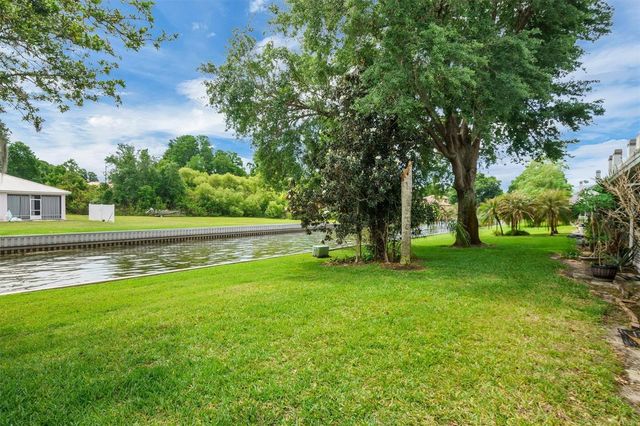 323 ORANGE BLOSSOM DRIVE 323, Winter Haven, FL 33880