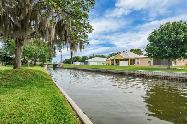 323 ORANGE BLOSSOM DRIVE 323, Winter Haven, FL 33880