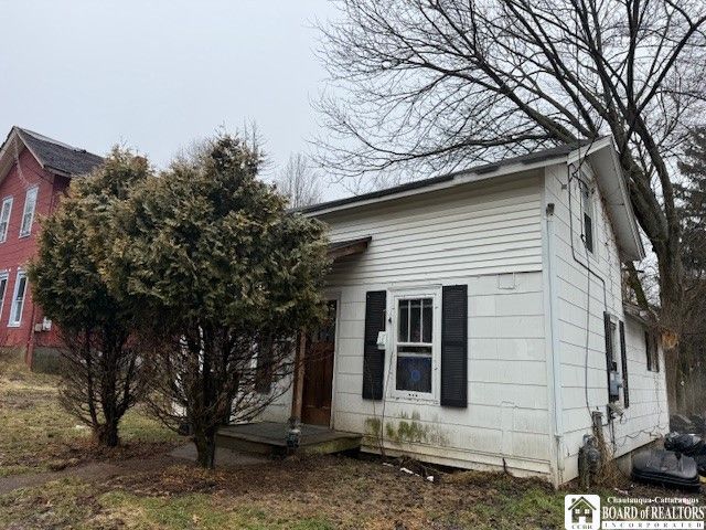 39 Wescott Street, Jamestown, NY 14701