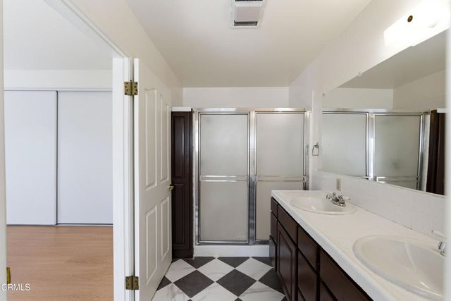 15811 Calle El Capitan, Green Valley, CA 91390