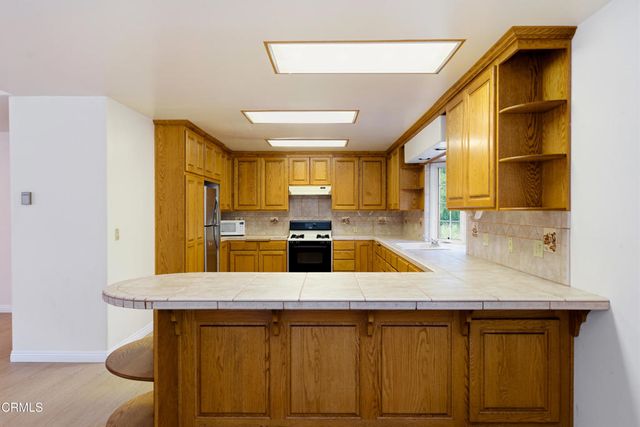 15811 Calle El Capitan, Green Valley, CA 91390