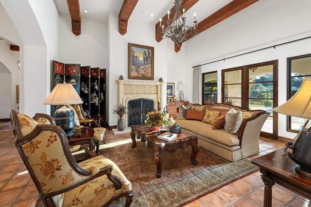 6870 La Valle Plateada, Rancho Santa Fe, CA 92067