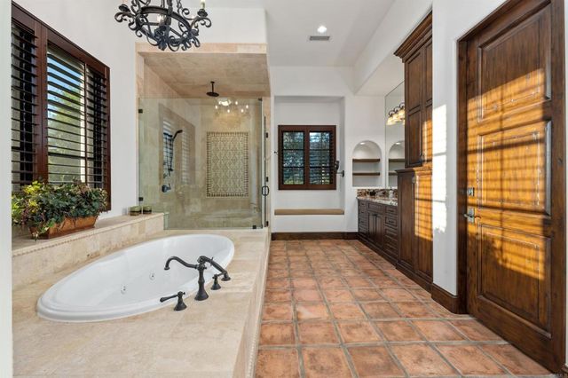 6870 La Valle Plateada, Rancho Santa Fe, CA 92067