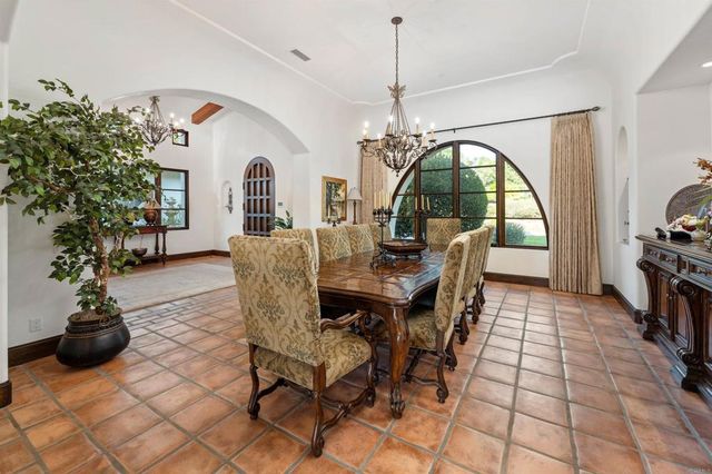 6870 La Valle Plateada, Rancho Santa Fe, CA 92067