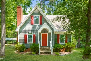 405 Hunters Ridge Drive, Fuquay Varina, NC 27526