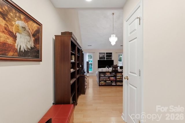 7917 Pebbleridge Drive, Charlotte, NC 28212