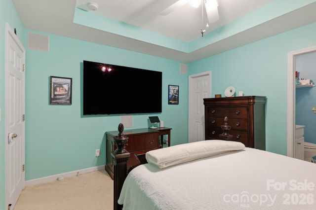 7917 Pebbleridge Drive, Charlotte, NC 28212
